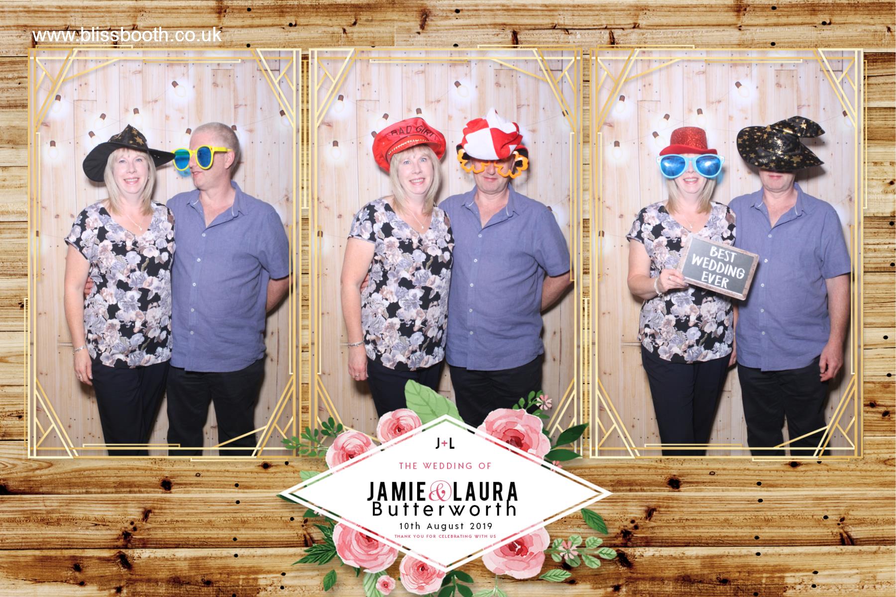Laura and Jamie | View more photos from the event at gallery.blissbooth.co.uk/u/BlissBooth/Laura-and-Jamie